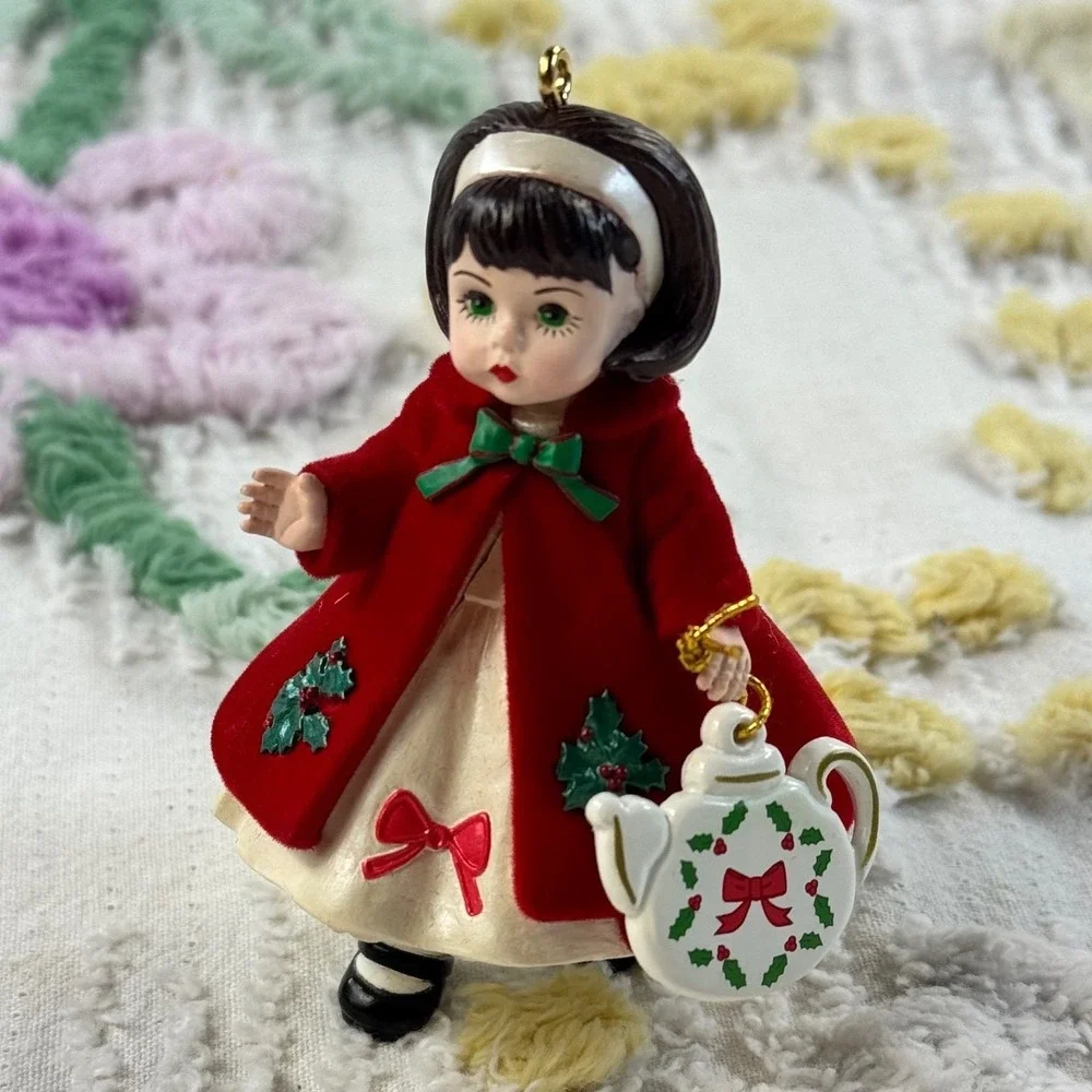 Hallmark Keepsake Madame Alexander Christmas Tea Wendy Ornament 2006 QXI6282